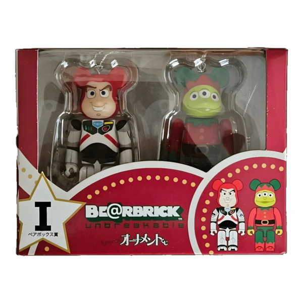 Bearbrick Happy Kuji 'Disney Special Ornament' (2011) - I Buzz Lightyear Christmas Version & Alien Christmas Gnome Version 100% in der Verpackung