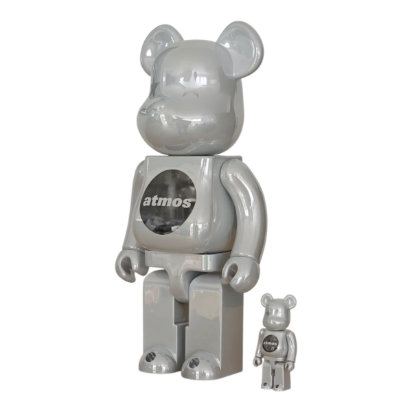Bearbrick atmos White Chrome Version 100%+400% schräg
