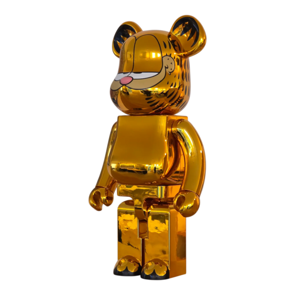 Bearbrick Garfield Gold Chrome Version 1000% schräg