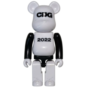 BE@RBRICK Series 44 Artist „CDG Black Sleeve“ [Comme des Garçons] (100%) – SECRET