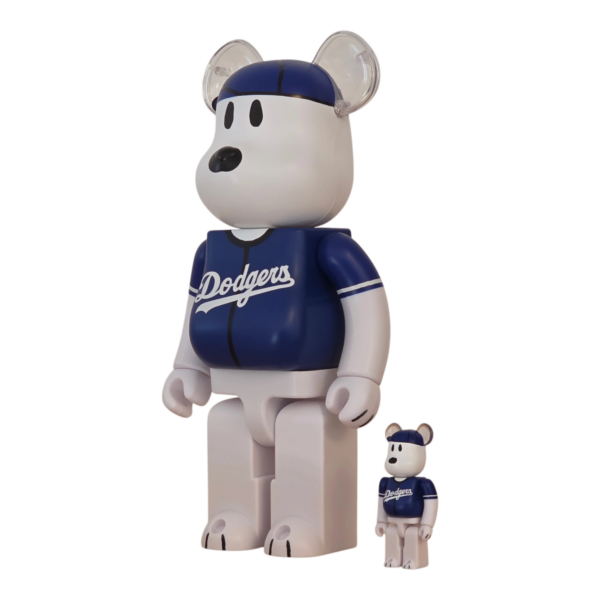 Bearbrick MLB × Peanuts "Snoopy" [Los Angeles Dodgers] 100%+400% schräg