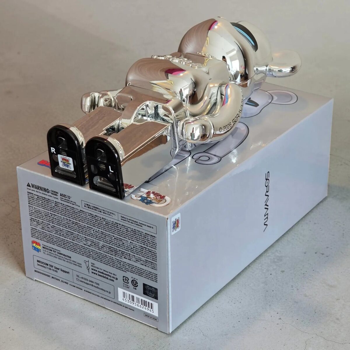 Bearbrick Hajime Sorayama Medicom Toy 30th Anniversary Model Silver 400% Echtheitsmerkmale