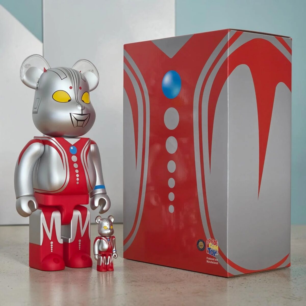 Bearbrick Mother of Ultra [Ultraman] 100%+400% mit Verpackung